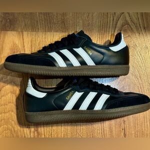 Adidas sambas